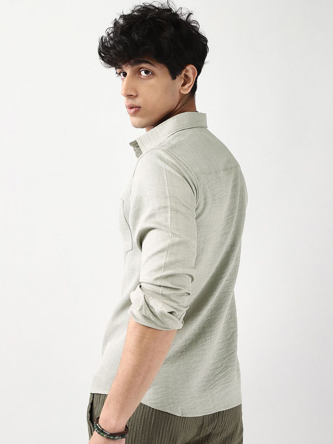 Urbano Fashion Men Beige Solid Linen Full Sleeve Relaxed Fit Casual Shirt