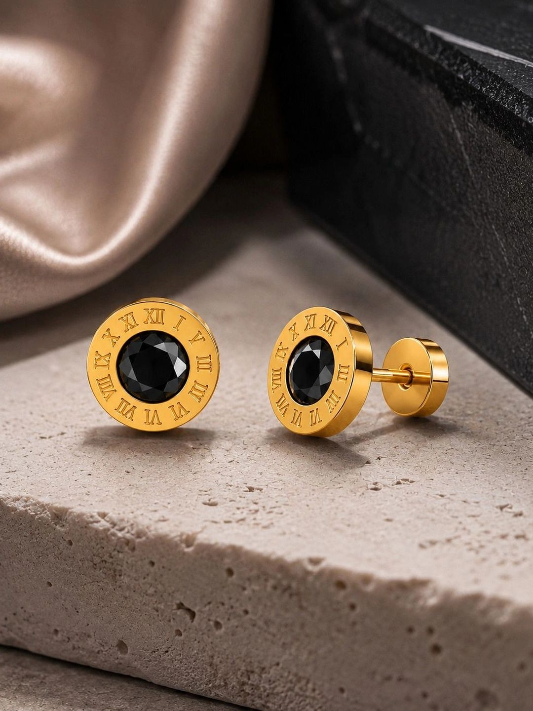 PANASH Circular Studs Earrings