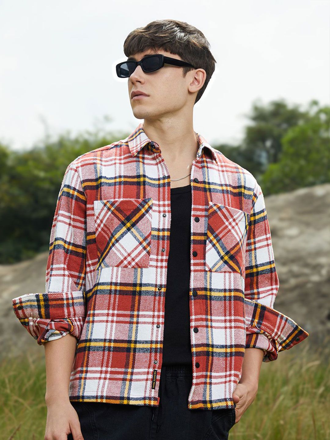 Campus Sutra Men Comfort Opaque Checked Casual Shirt