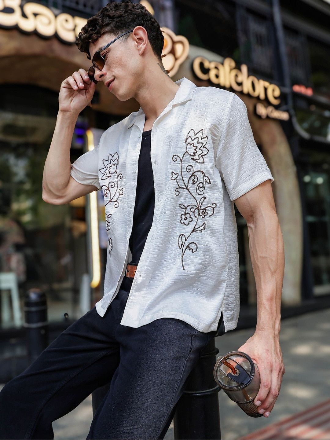 Eszett Men Floral Printed Casual Shirt