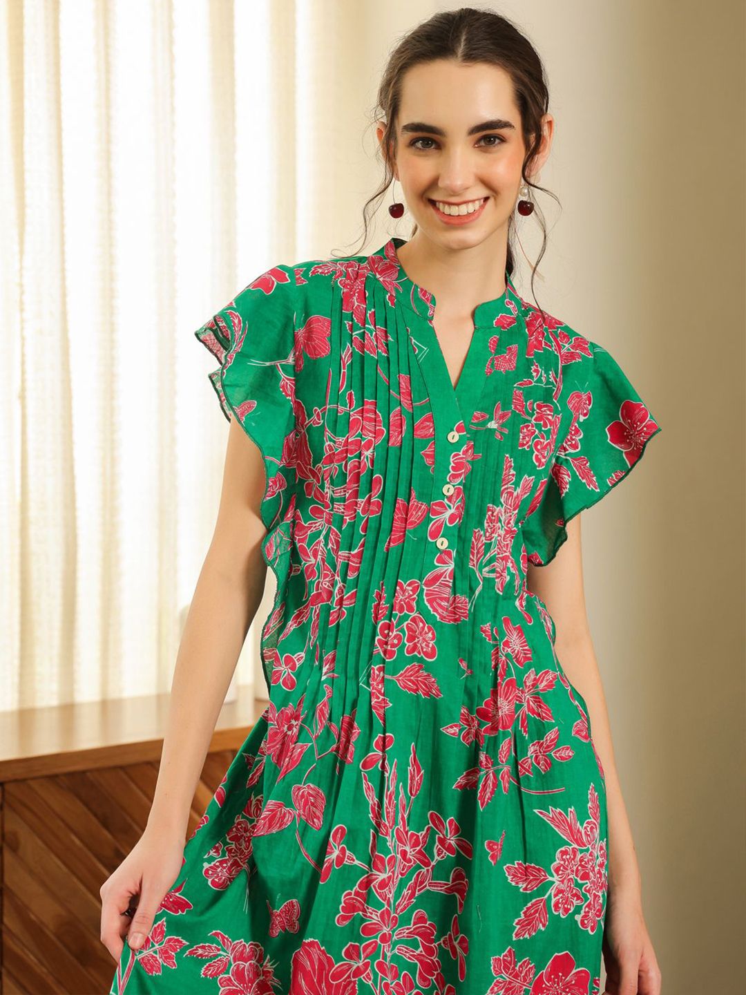 SANSKRUTIHOMES Women Green Cotton Printed V Neck Dress