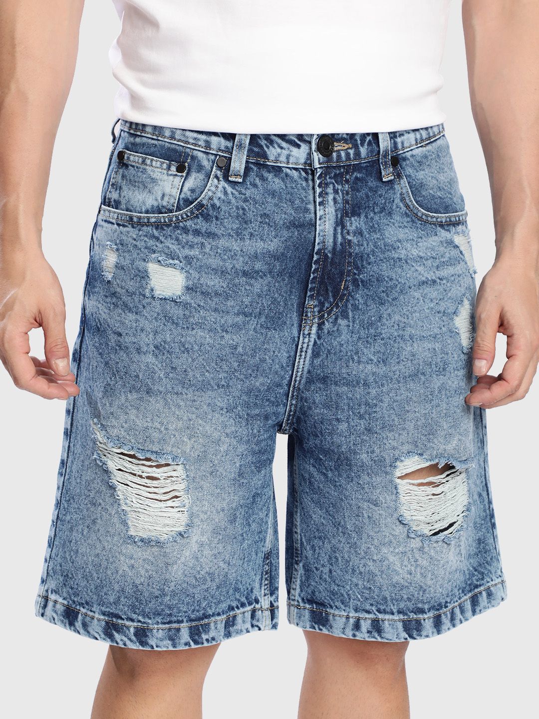 Bene Kleed Men Washed Mid-Rise Knee Length Relaxed Fit Denim Shorts
