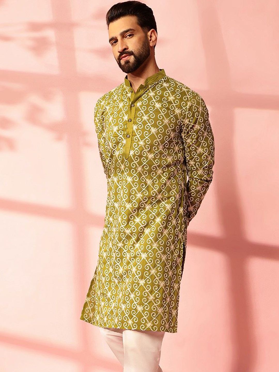Anouk Floral Embroidered Mandarin Collar Thread Work Cotton Straight Kurta