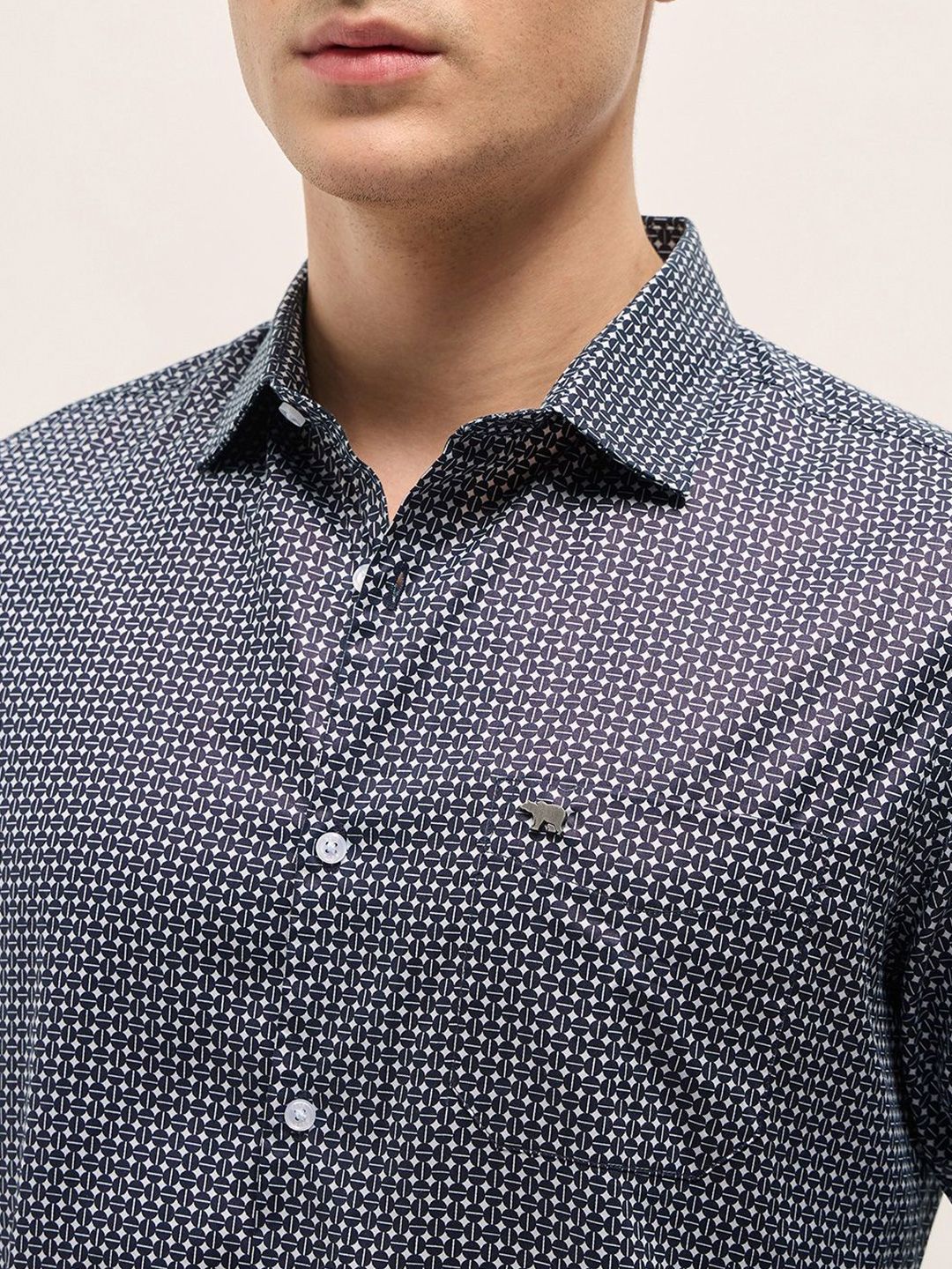 THE BEAR HOUSE Men Spread Collar Geometric Printed Cotton Tailored Fit Formal Shirt