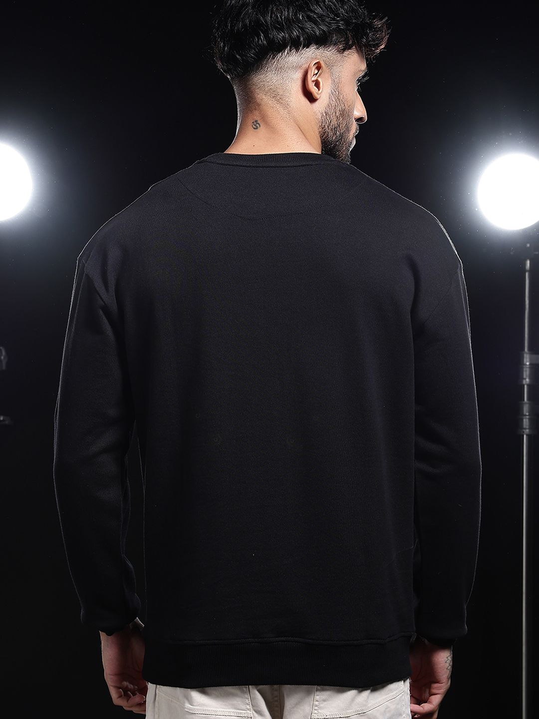 Sweatshirt Pullover Kapas Tulen Eszett Leher Bulat