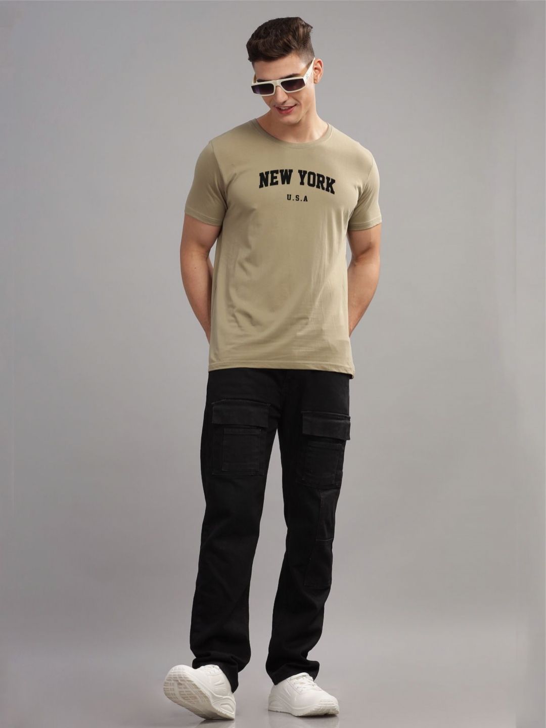 ADRO Men Typography Printed Applique T-shirt