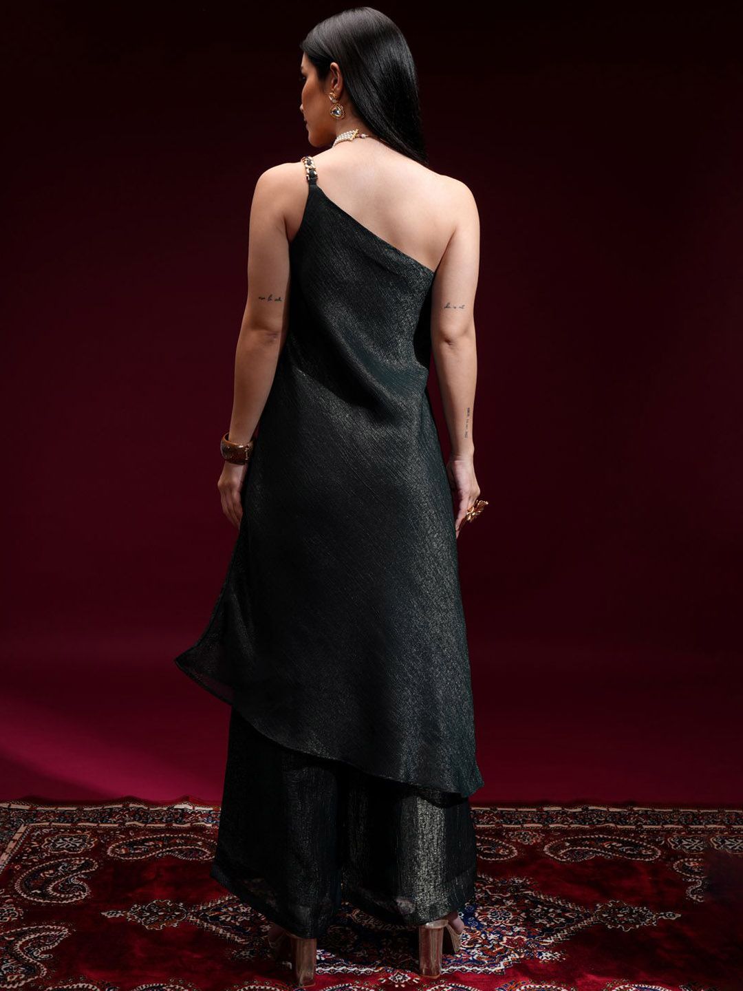 Vishudh Women Regular Kurta with Palazzos