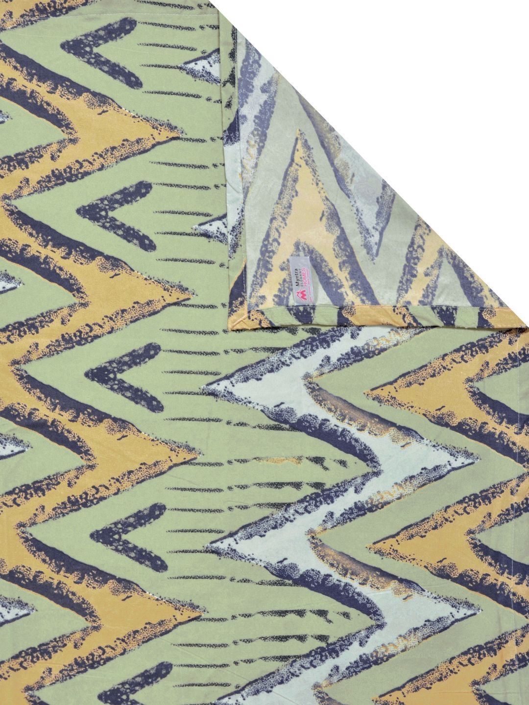 Myntra Elegant Homes Green Chevron Polycotton 300 TC King Fine Bedsheet with 2 Pillow Covers-98 x 89 inches