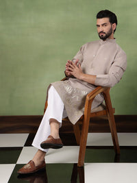 SOJANYA Men Floral Embroidered Kurta