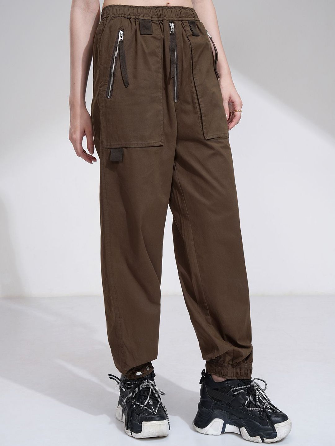 Tokyo Talkies Women Elastic Closures Parachute Pant