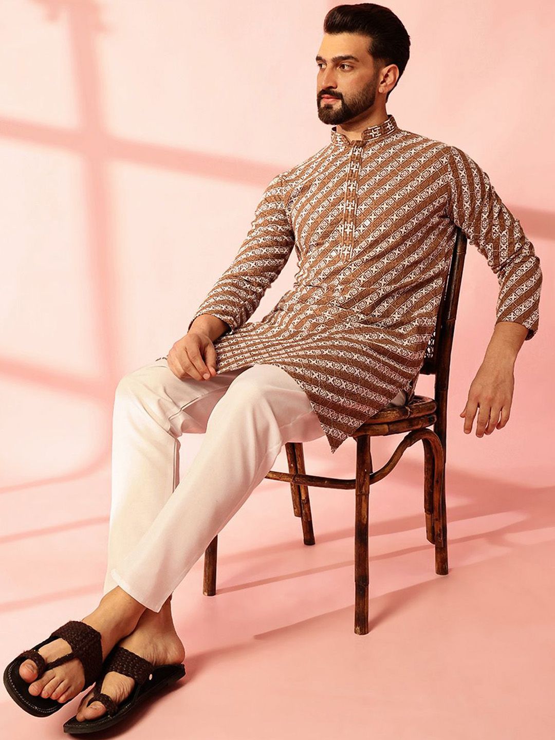 Anouk Geometrik Sulam Kolar Mandarin Benang Kerja Kapas Kurta Lurus