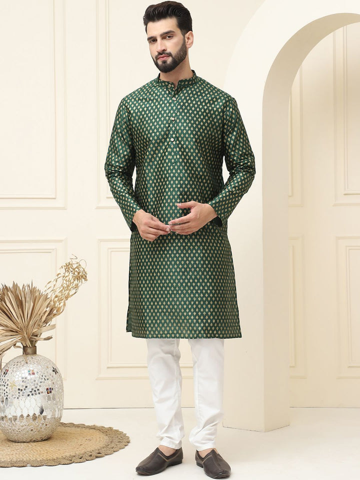 SOJANYA Ethnic Motifs Printed Mandarin Collar Silk Cotton Straight Kurta with Pyjamas