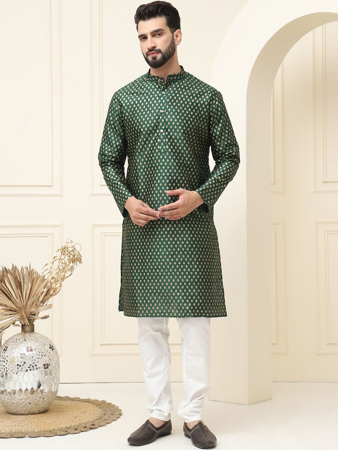 SOJANYA Ethnic Motifs Printed Mandarin Collar Silk Cotton Straight Kurta with Pyjamas
