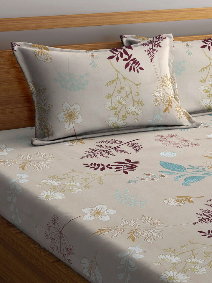 KLOTTHE Beige & Brown Floral Printed 300 TC King Bedsheet & 2 Pillow Covers