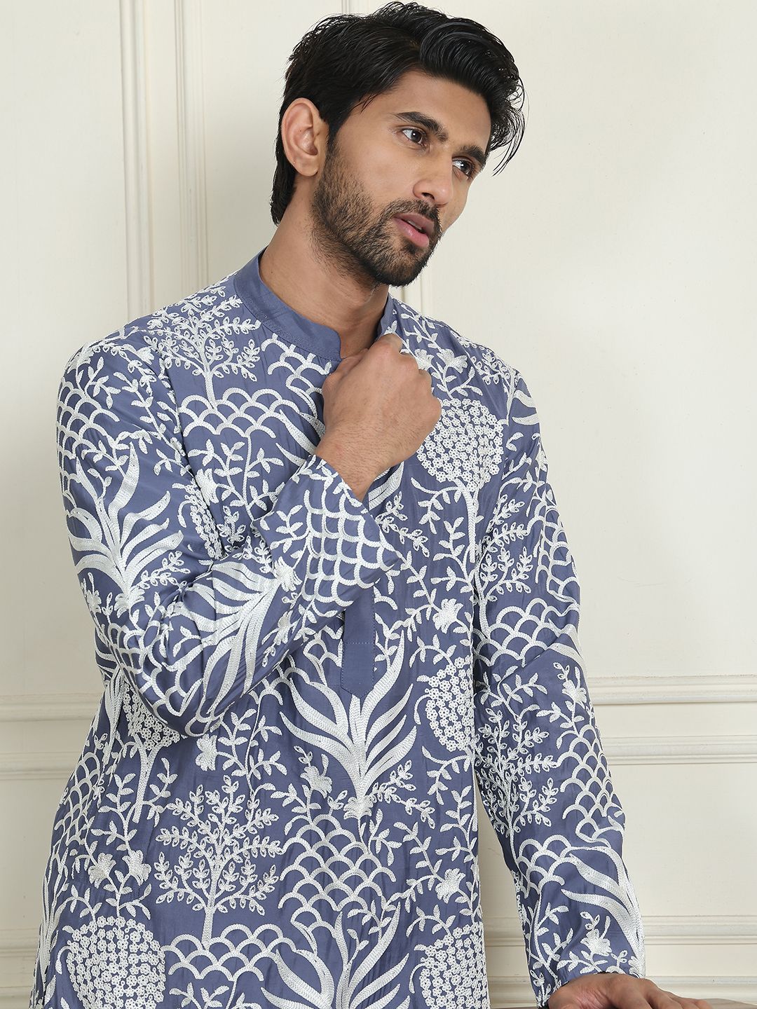 Jompers Floral Embroidered Thread Work Mandarin Collar Straight Kurta With Pyjamas