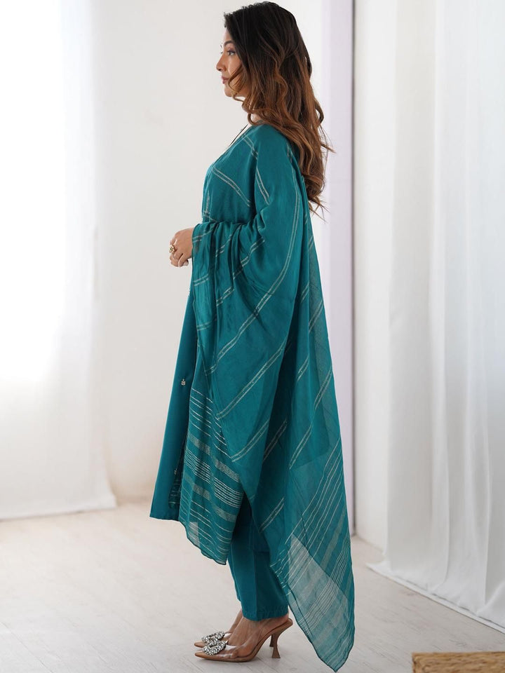 KALINI Women Floral Embroidered Regular Thread Work Kurta with Trousers & With Dupatta