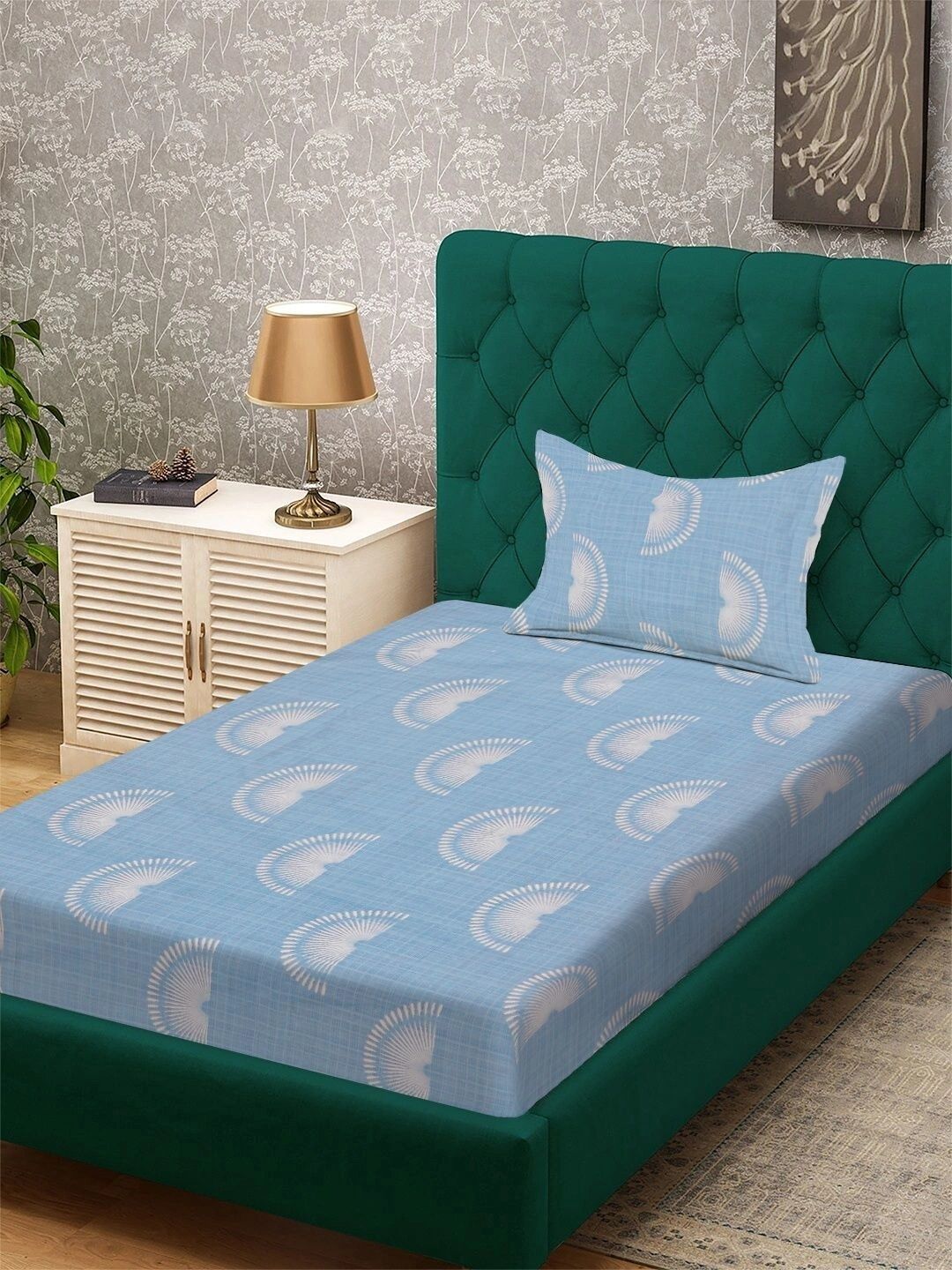 Myntra Elegant Homes Blue & White Geometric 300 TC Single Bedsheet with 1 Pillow Covers