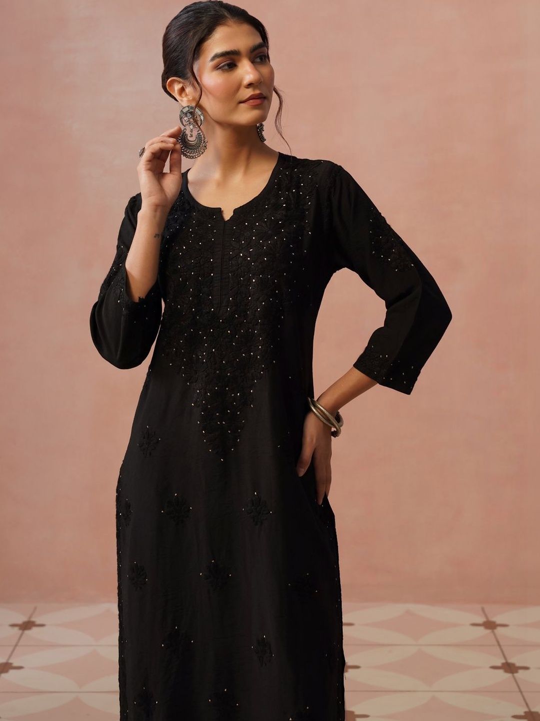Rumah Wanita Chikankari Dihiasi Kurta Sutera Chanderi Labuci