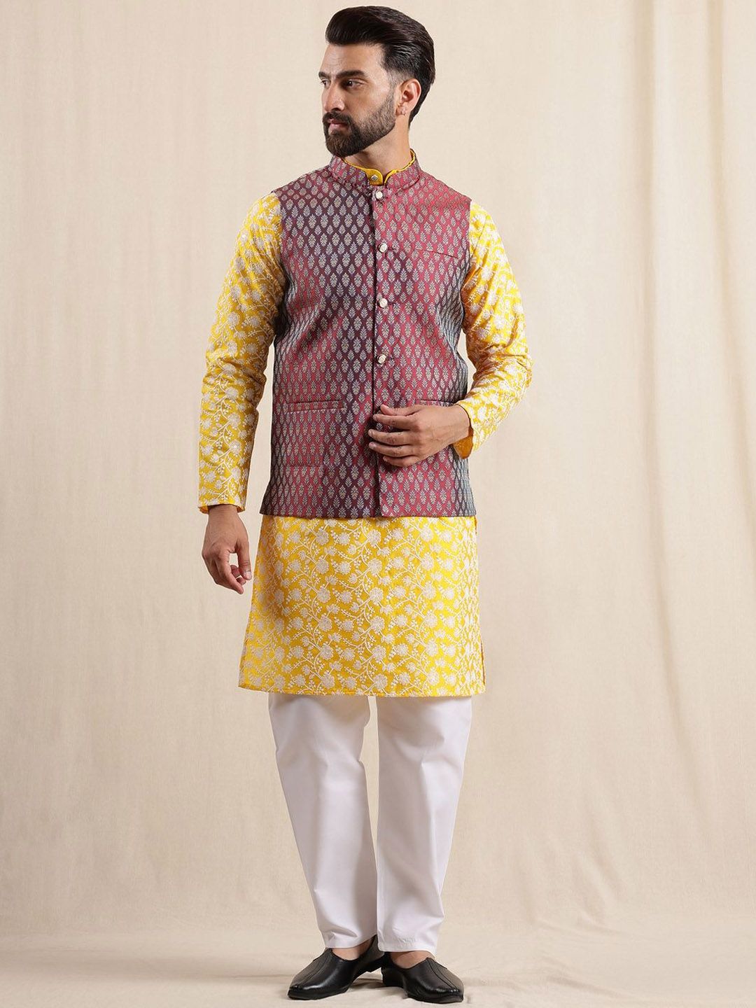 Anouk Men Floral Embroidered Kurta with Pyjama & Nehru jacket