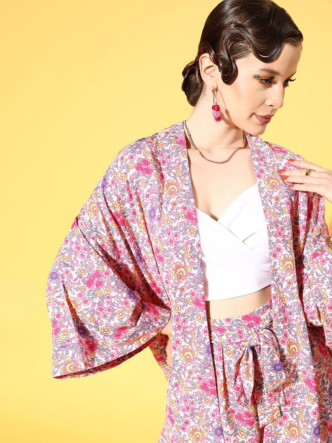 Berrylush Floral Printed V-Neck Longline Shrug