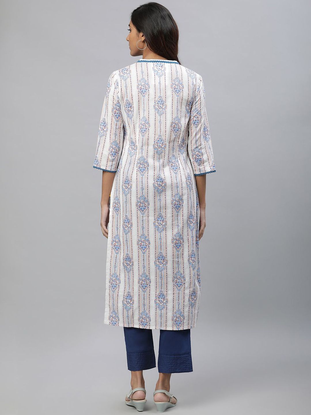 AURELIA Women Printed Thread Work Anarkali Kurta
