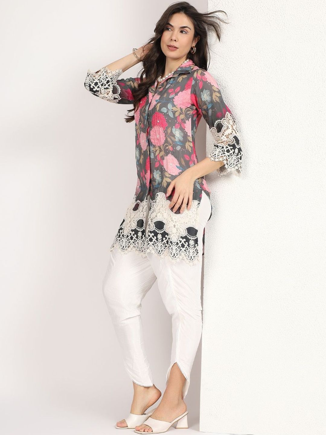 Mamicha Women Floral Printed Regular Thread Work Kurti with Dhoti Pants