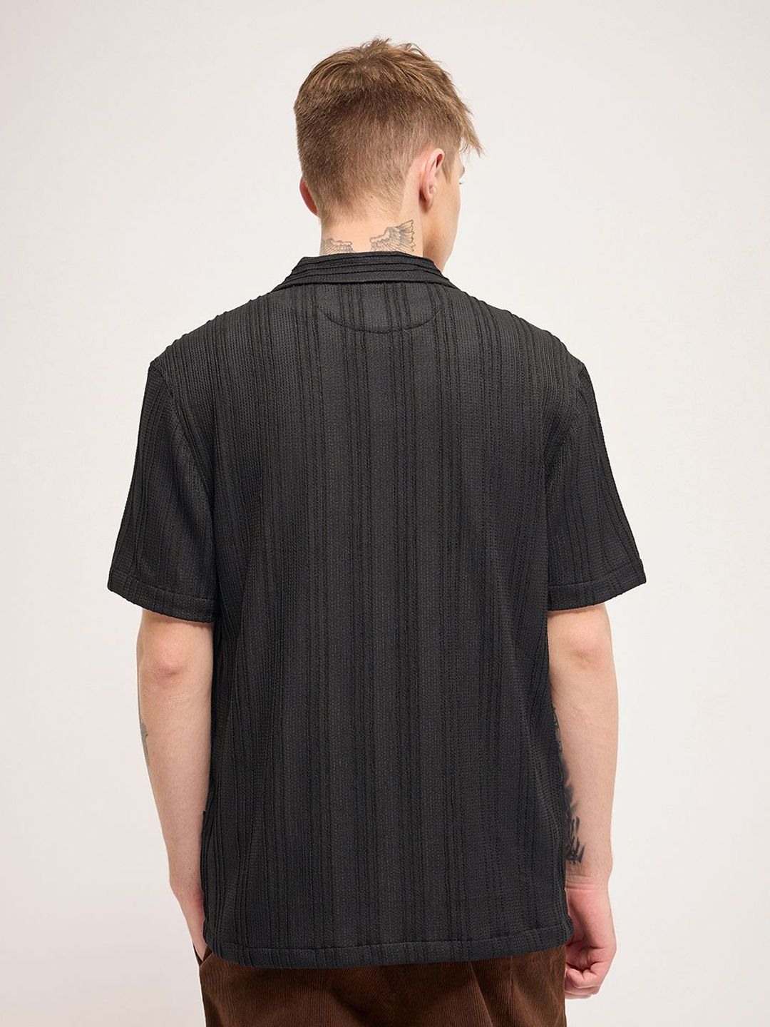 THE BEAR HOUSE Men Cuban Collar Vertical Striped Casual Shirt