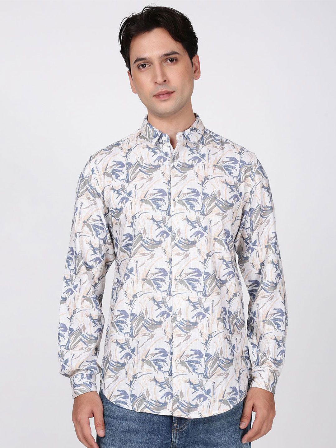 Bene Kleed Men Slim Fit Floral Printed Slub Texture Casual Shirt