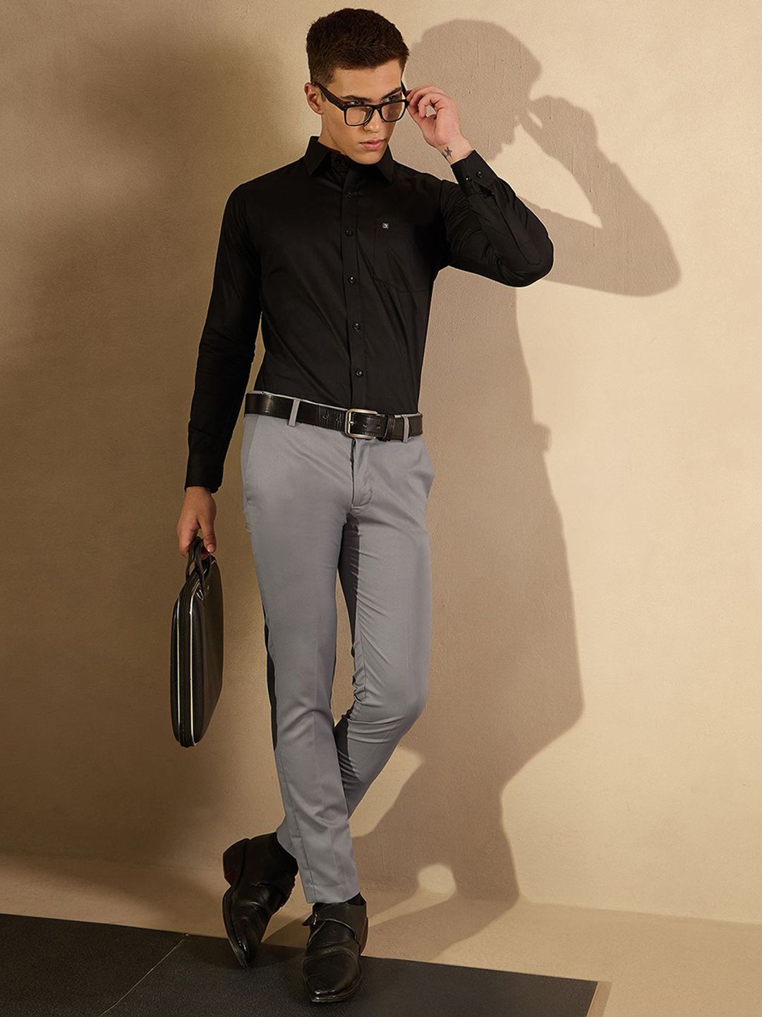 DENNISON Men Autofit Flexi waist Tapered Fit Trouser