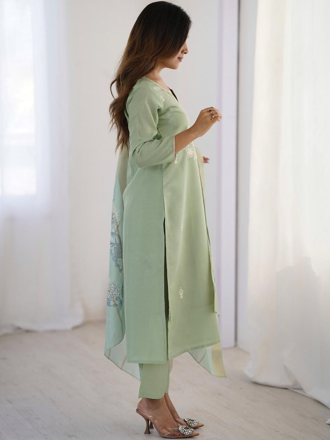KALINI Women Floral Embroidered Regular Thread Work Kurta with Trousers & With Dupatta