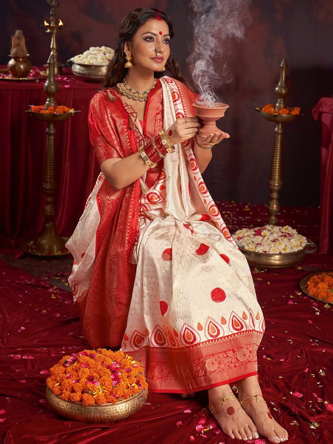 Saree mall Floral Satin Baluchari Sarees