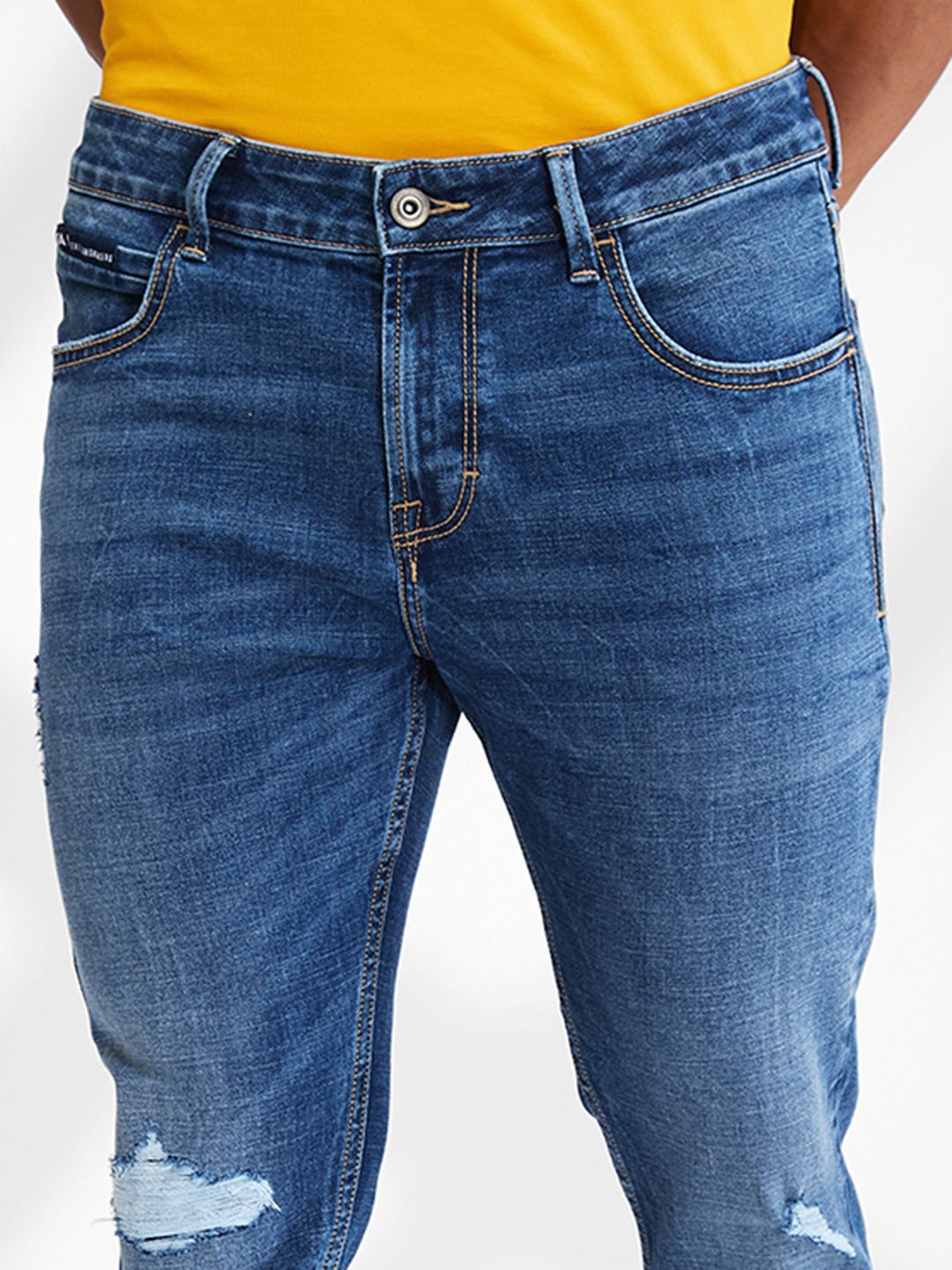 SPYKAR Men Slim Fit Mildly Distressed Light Fade Stretchable Jeans