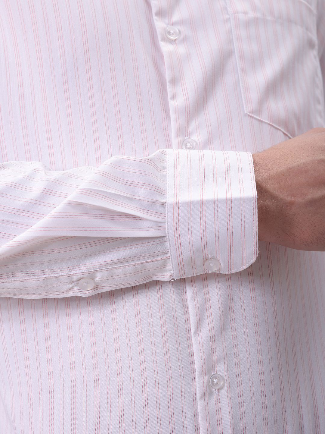 The Indian Garage Co. X Luxe Men Cutaway Collar Vertical Striped Slim Fit Formal Shirt