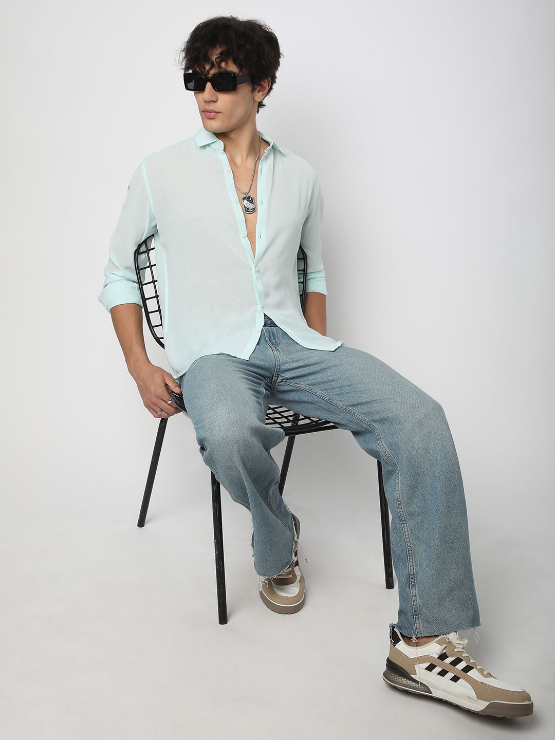 VASTRADO Men Classic Spread Collar Solid Slim Fit Casual Shirt