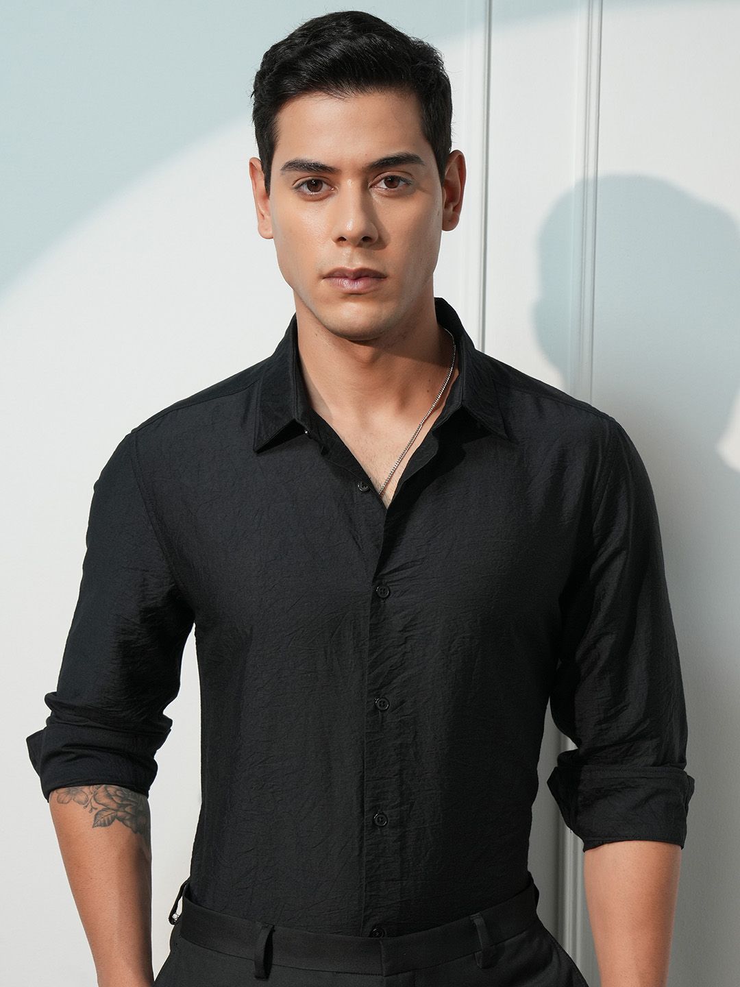 HIGHLANDER Men Spread Collar Solid Viscose Rayon Slim Fit Casual Shirt