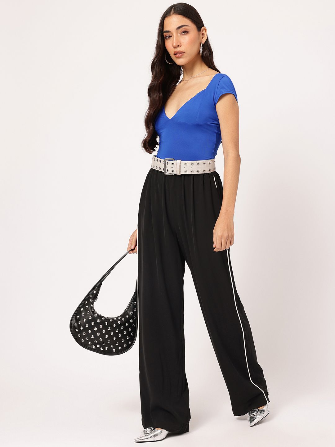 DressBerry Elegant & Sassy Sweetheart Neck Fitted Top