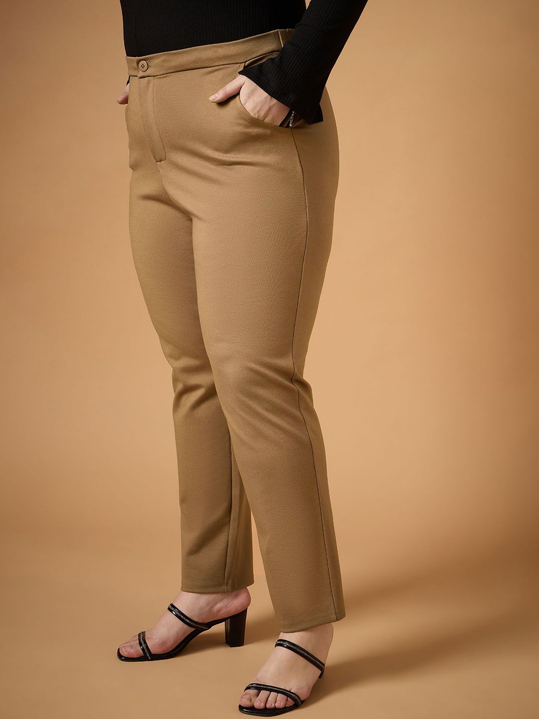 SASSAFRAS Curve Women Comfort Slim Fit High-Rise Trousers