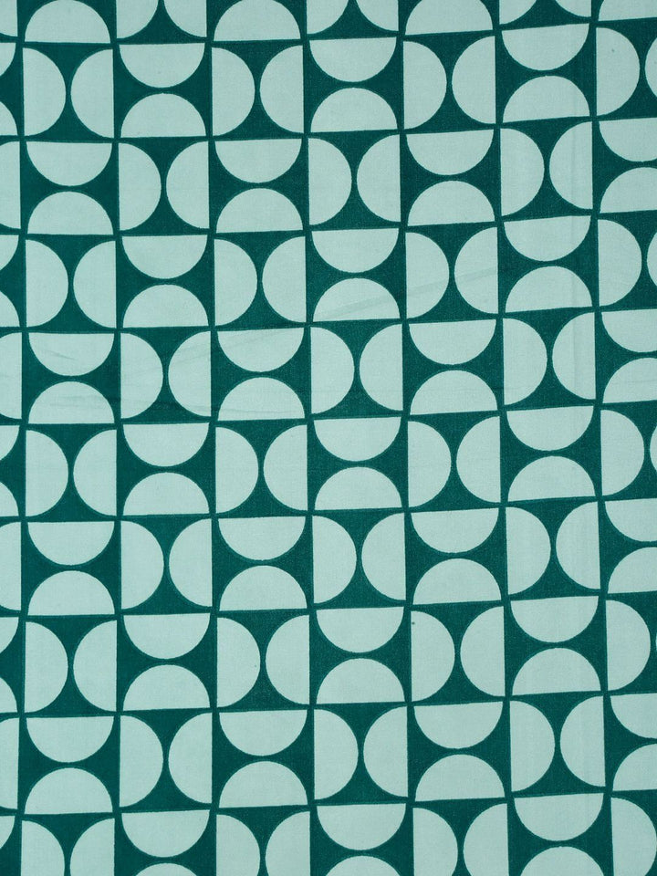 Myntra Elegant Homes Green & White Geometric 300 TC King Cadar dengan 2 Sarung Bantal