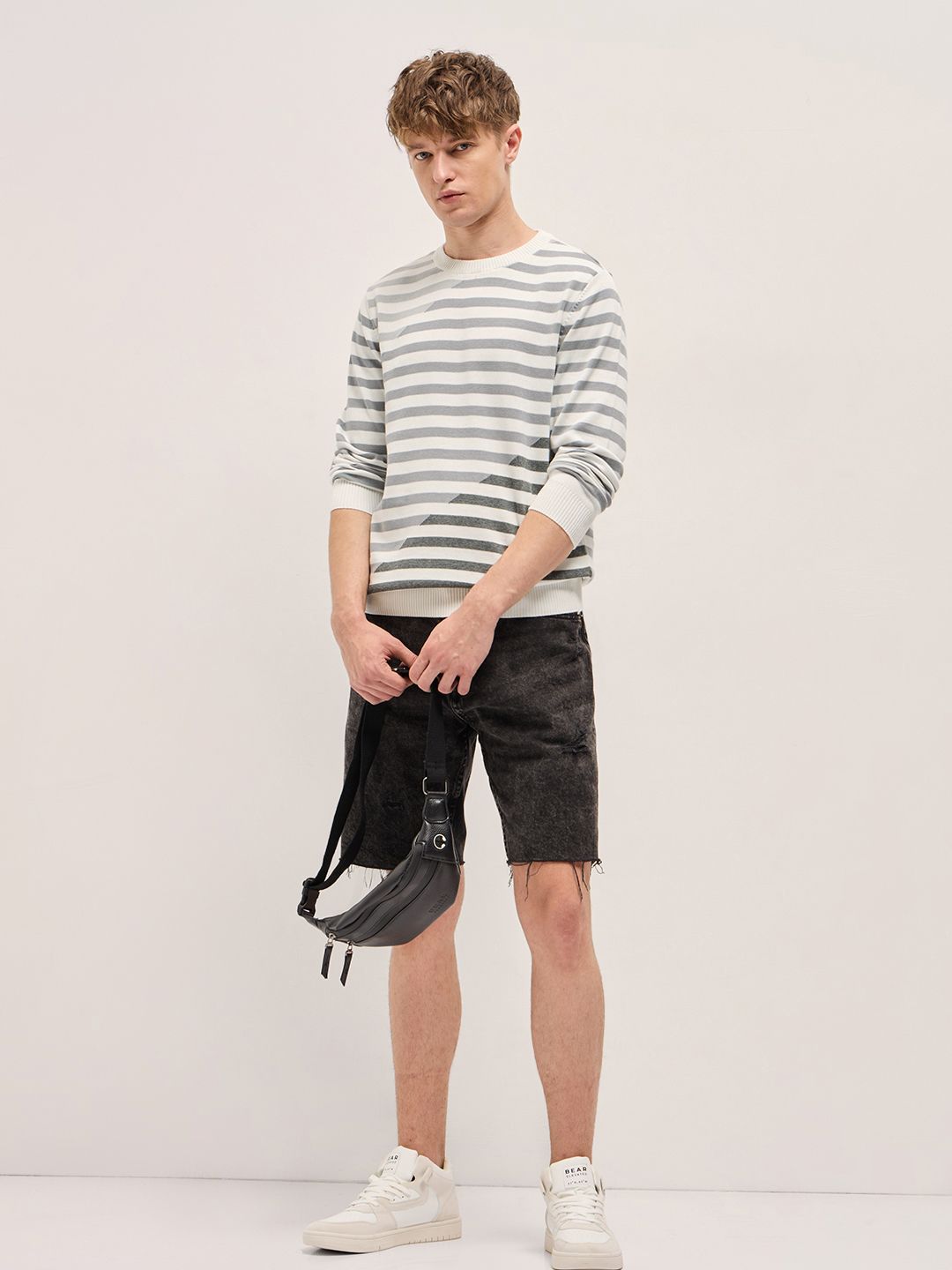 THE BEAR HOUSE Men Striped Round Neck Slim Fit Cotton T-shirt