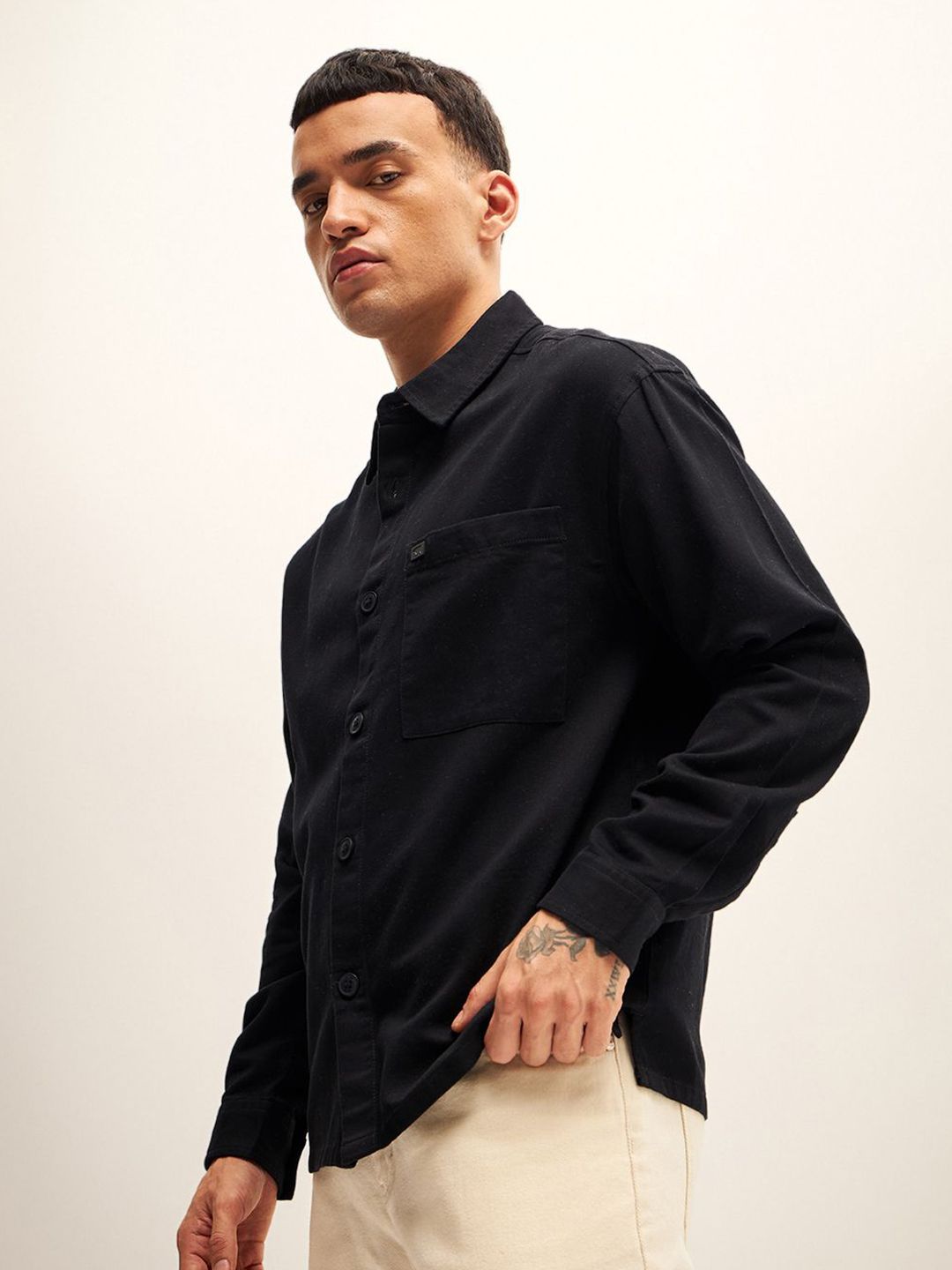 THE BEAR HOUSE Men Solid Casual Oversized Shirt