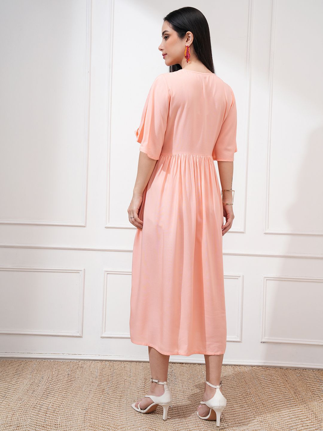 Vishudh Women Calf Length Elbow Length Flutter Sleeve Dresses
