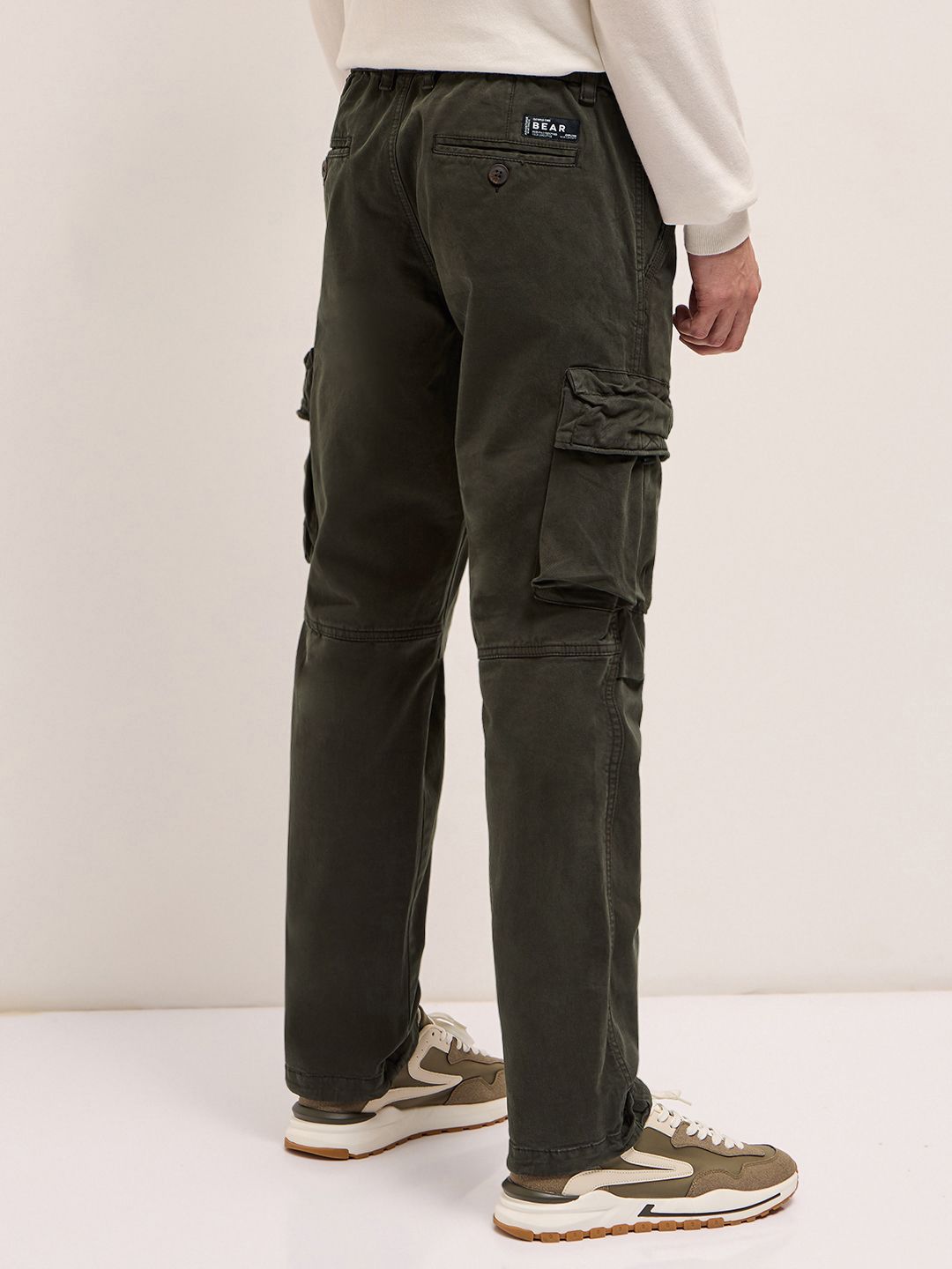 THE BEAR HOUSE Men Mid-Rise Cargos Trousers