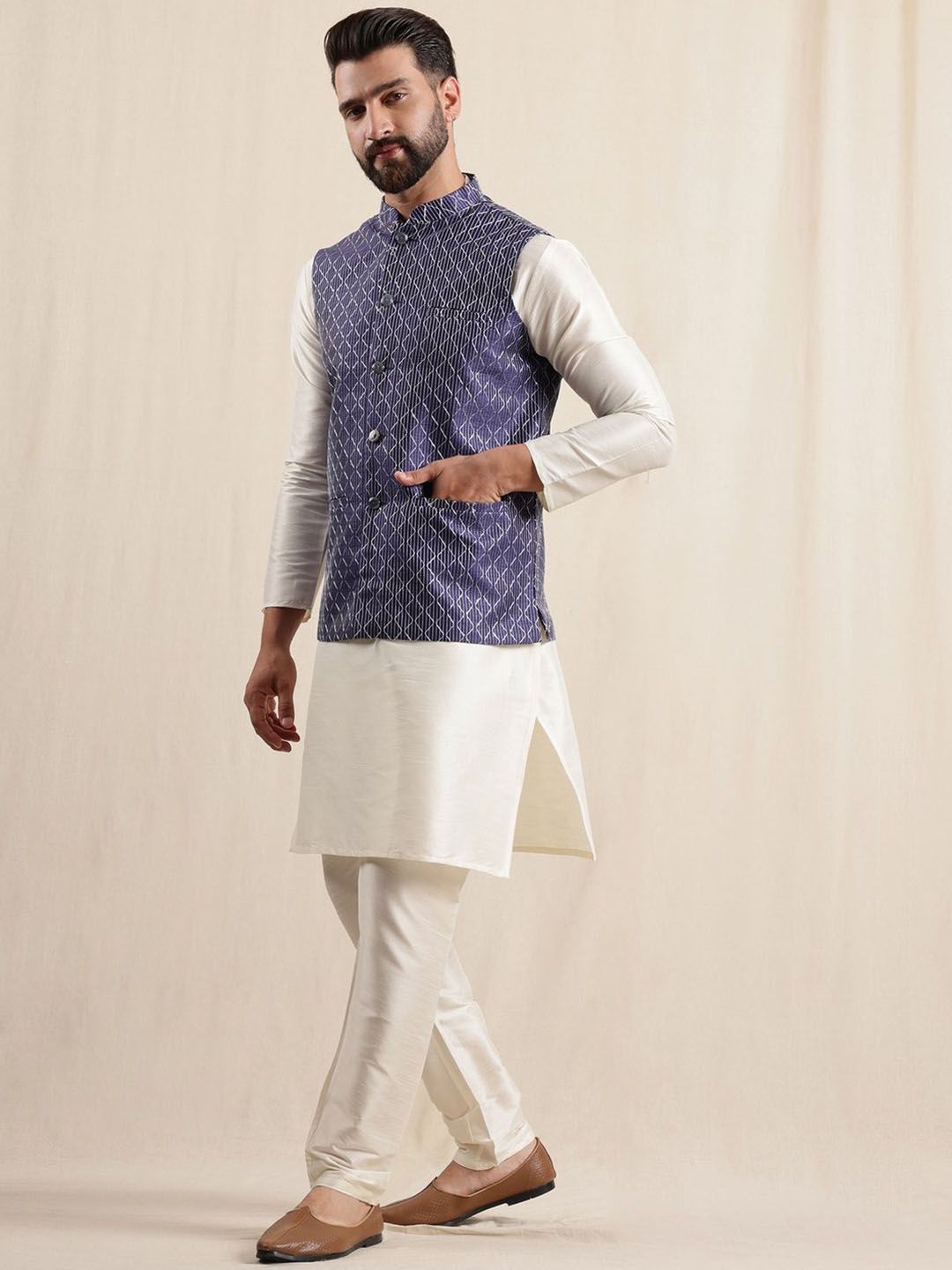 Anouk Mandarin Collar Straight Kurta With Pyjamas