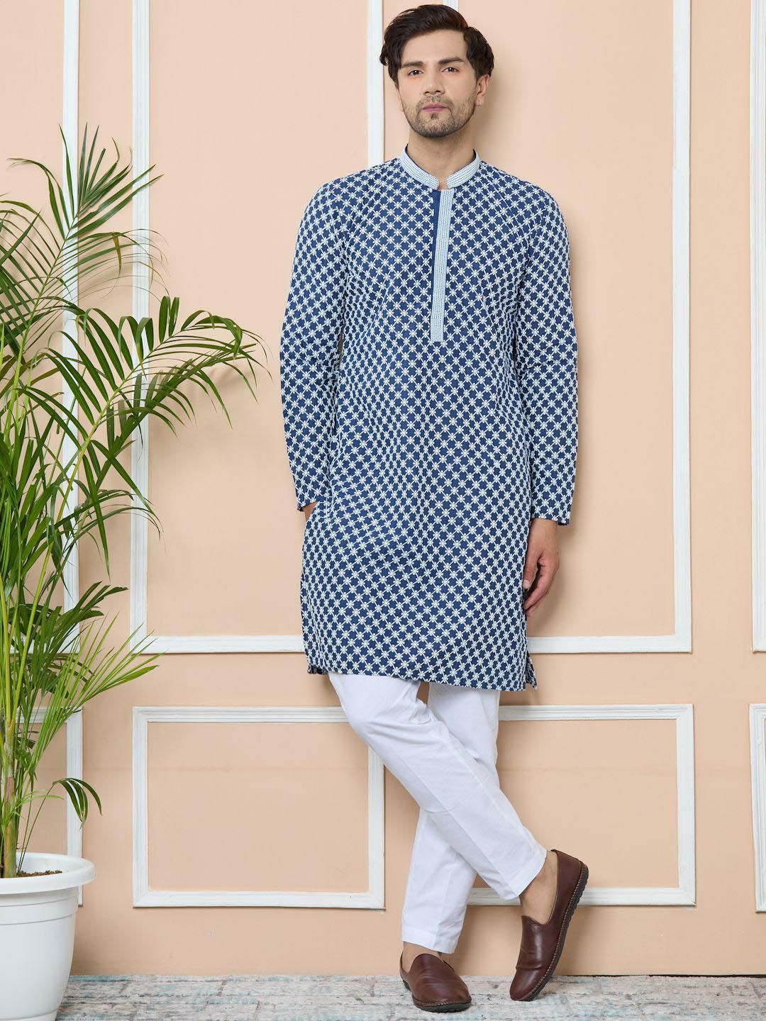 See Designs Men Ethnic Motifs Embroidered Regular Thread Work Kurta with Pyjamas