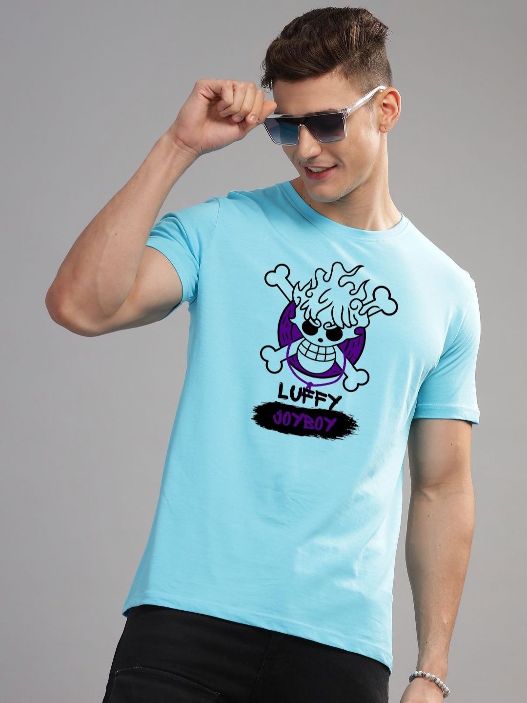 ADRO Men Printed Applique T-shirt