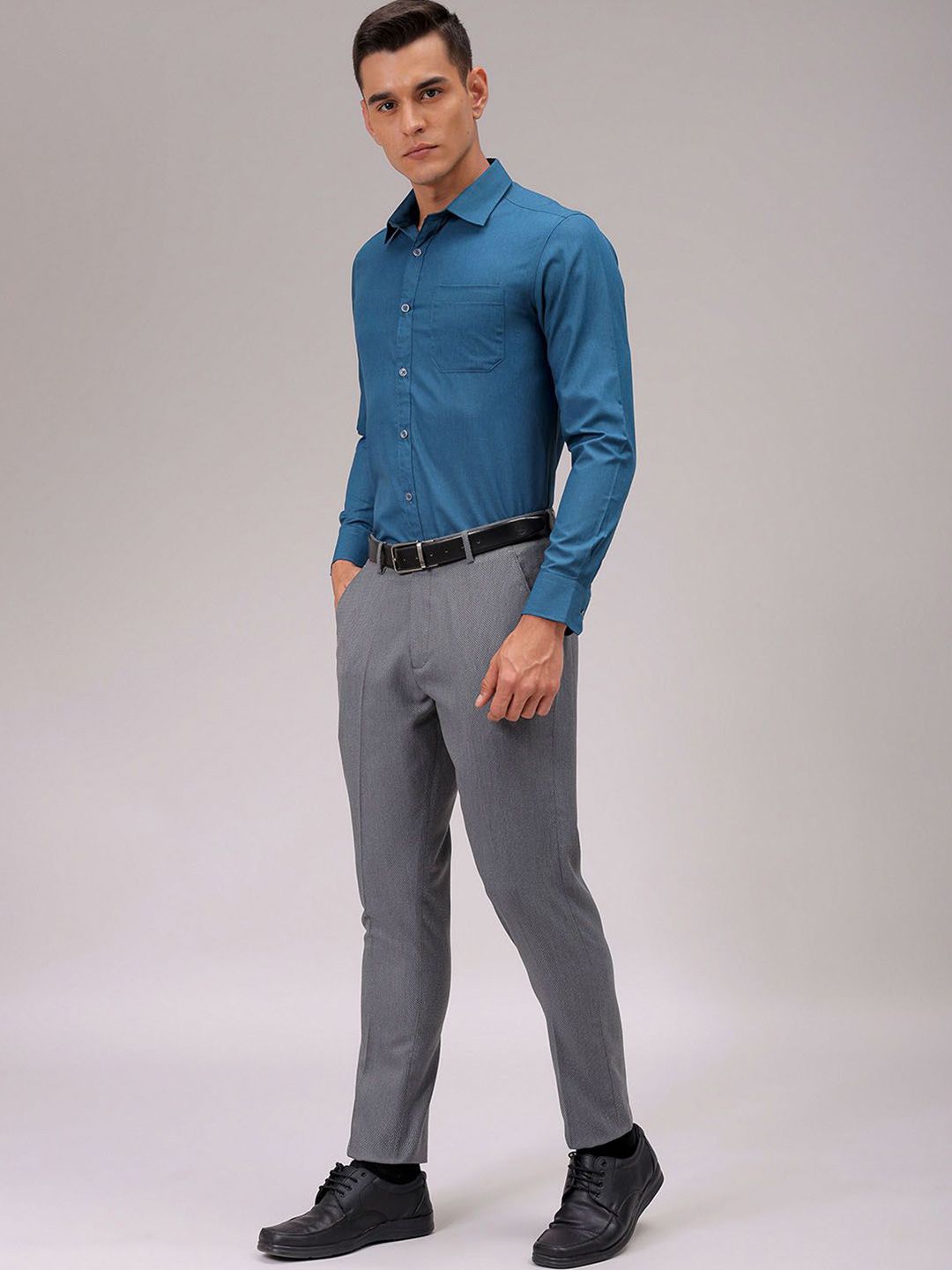 The Indian Garage Co. X Luxe Men Cutaway Collar Solid Slim Fit Formal Shirt