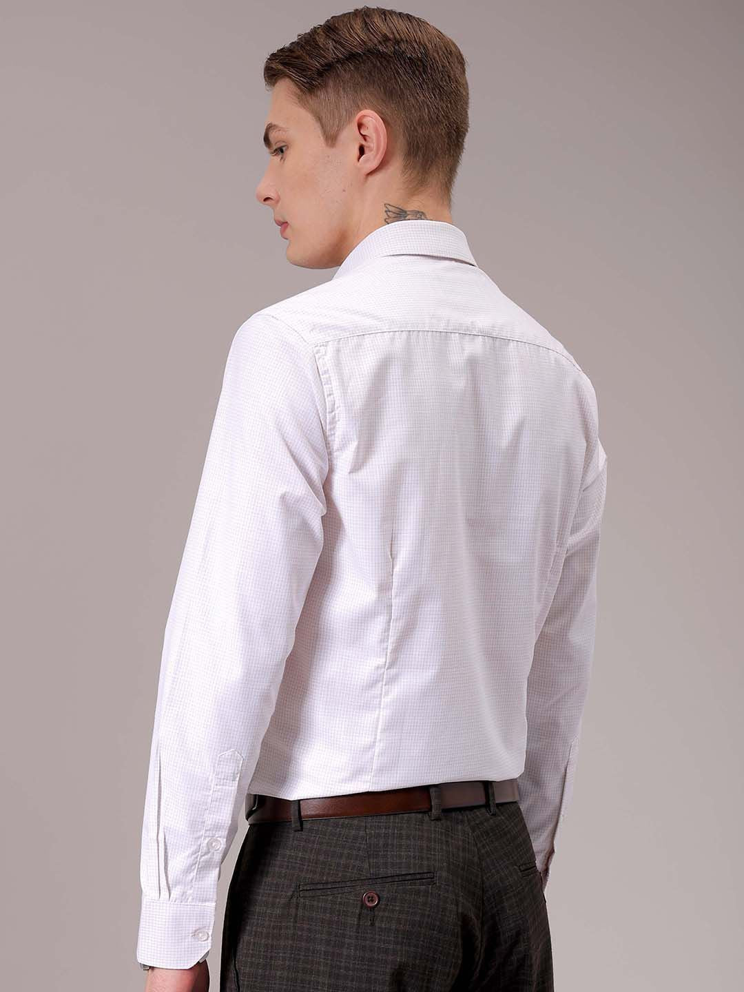 The Indian Garage Co. X Luxe Men Spread Collar Solid Slim Fit Formal Shirt