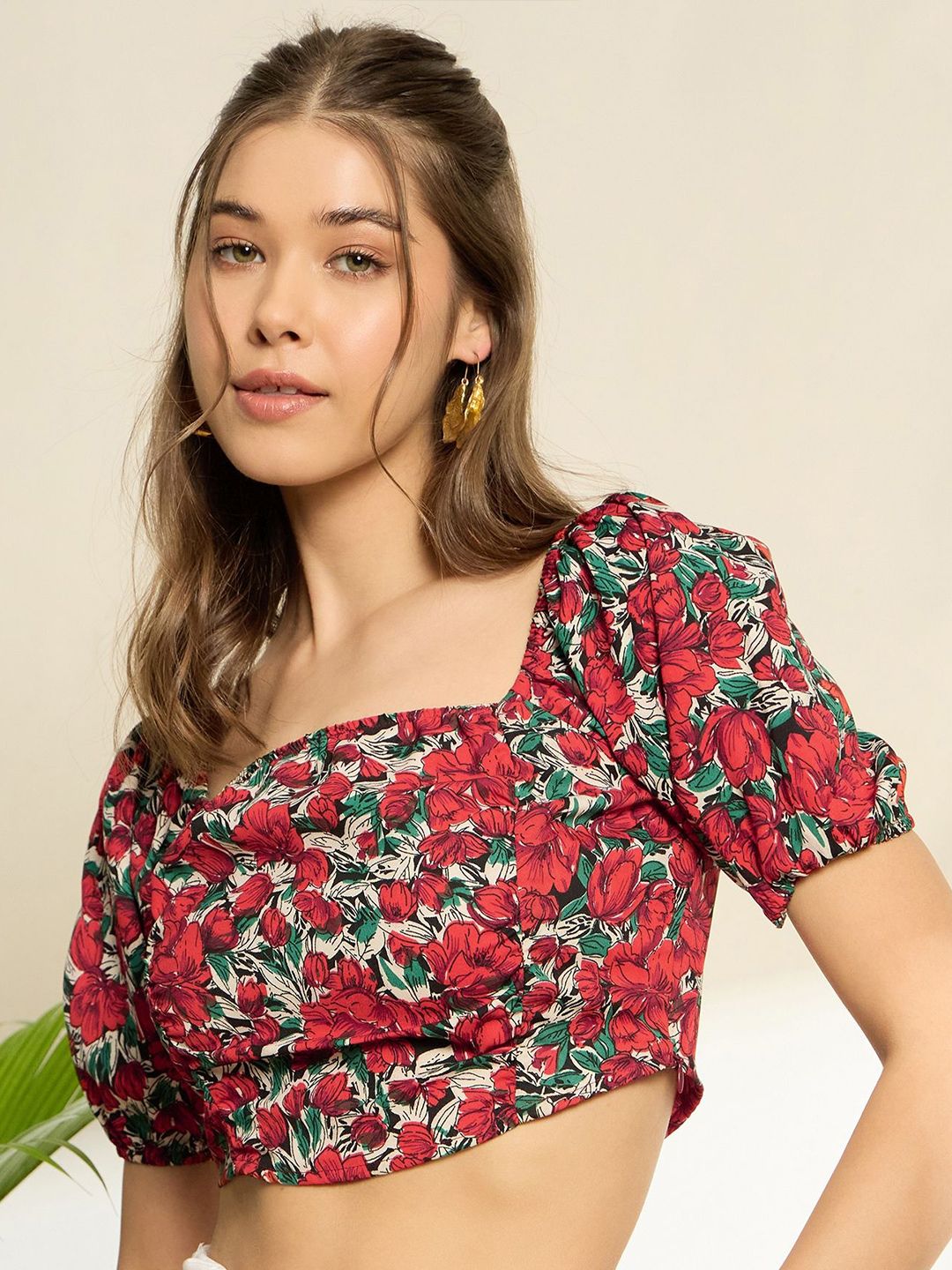 Berrylush Floral Print Puff Sleeve Crop Top