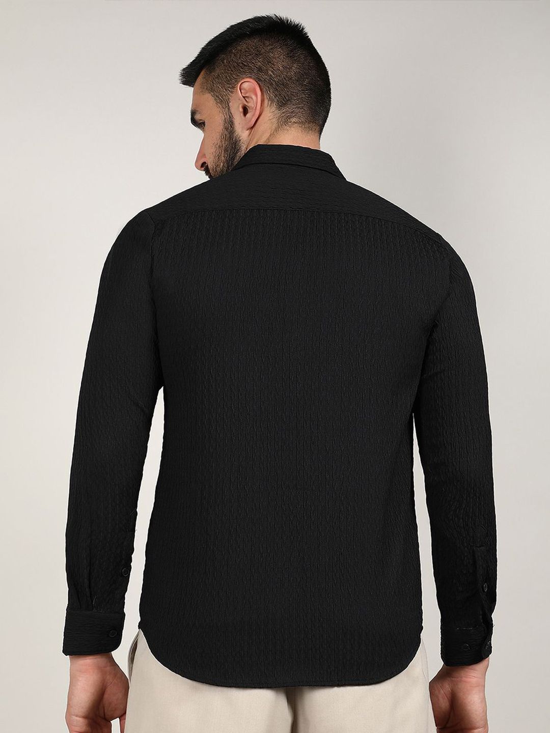 Campus Sutra Men Comfort Fit Textured Spread Collar Casual Shirt