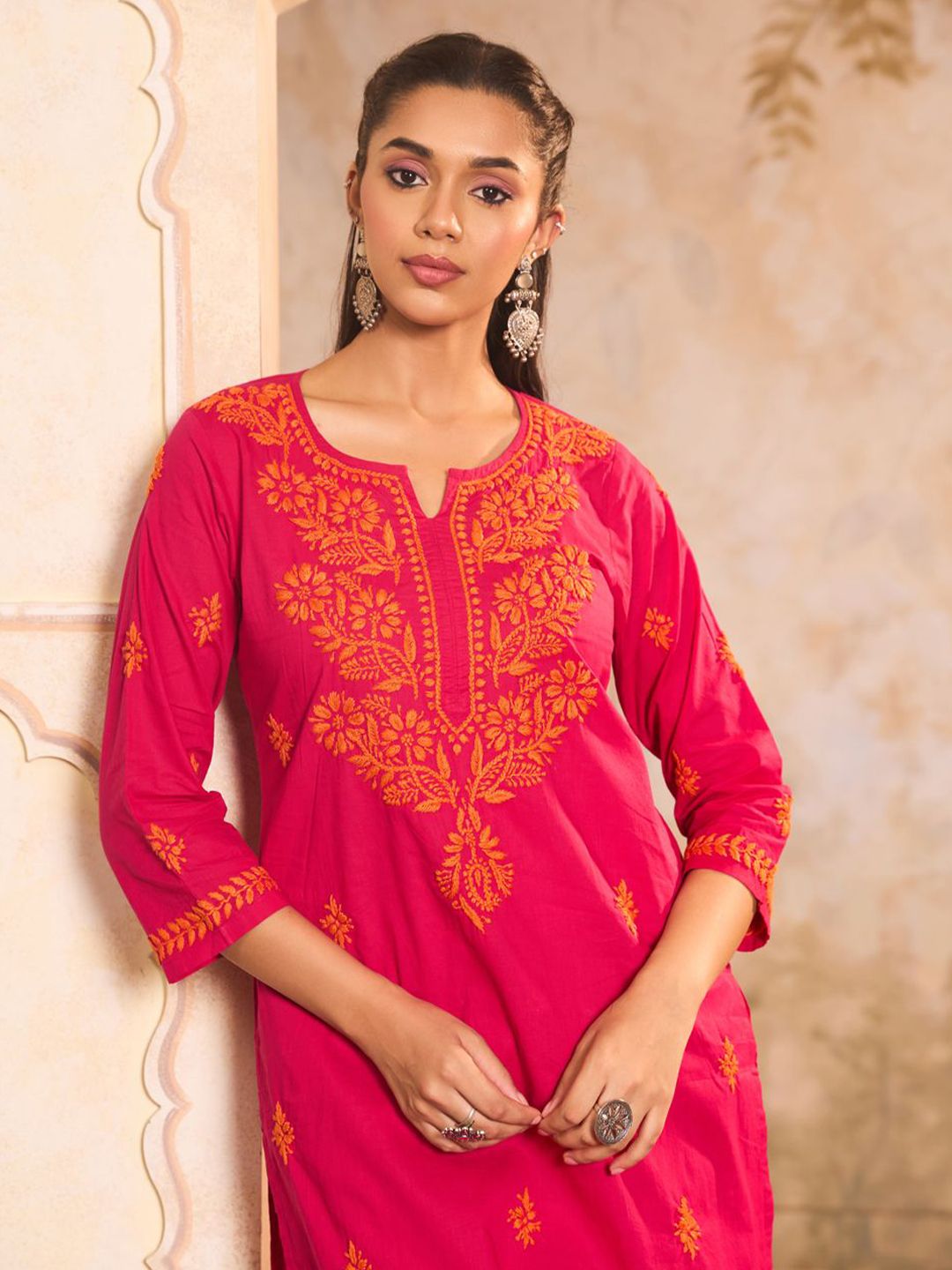 Rumah Wanita Chikankari Magenta Cotton Chikankari Sulam Kurta